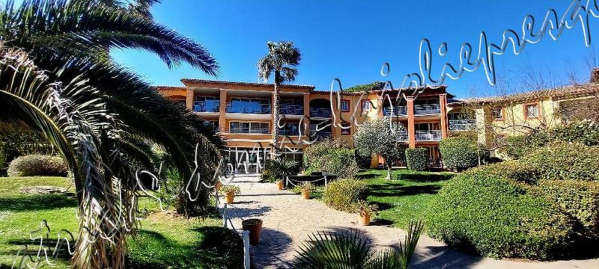Magnifique Parc De La Presqu'Ile Avec Piscine Et Plage Face A Porquerolles ! Hyères Buitenkant foto