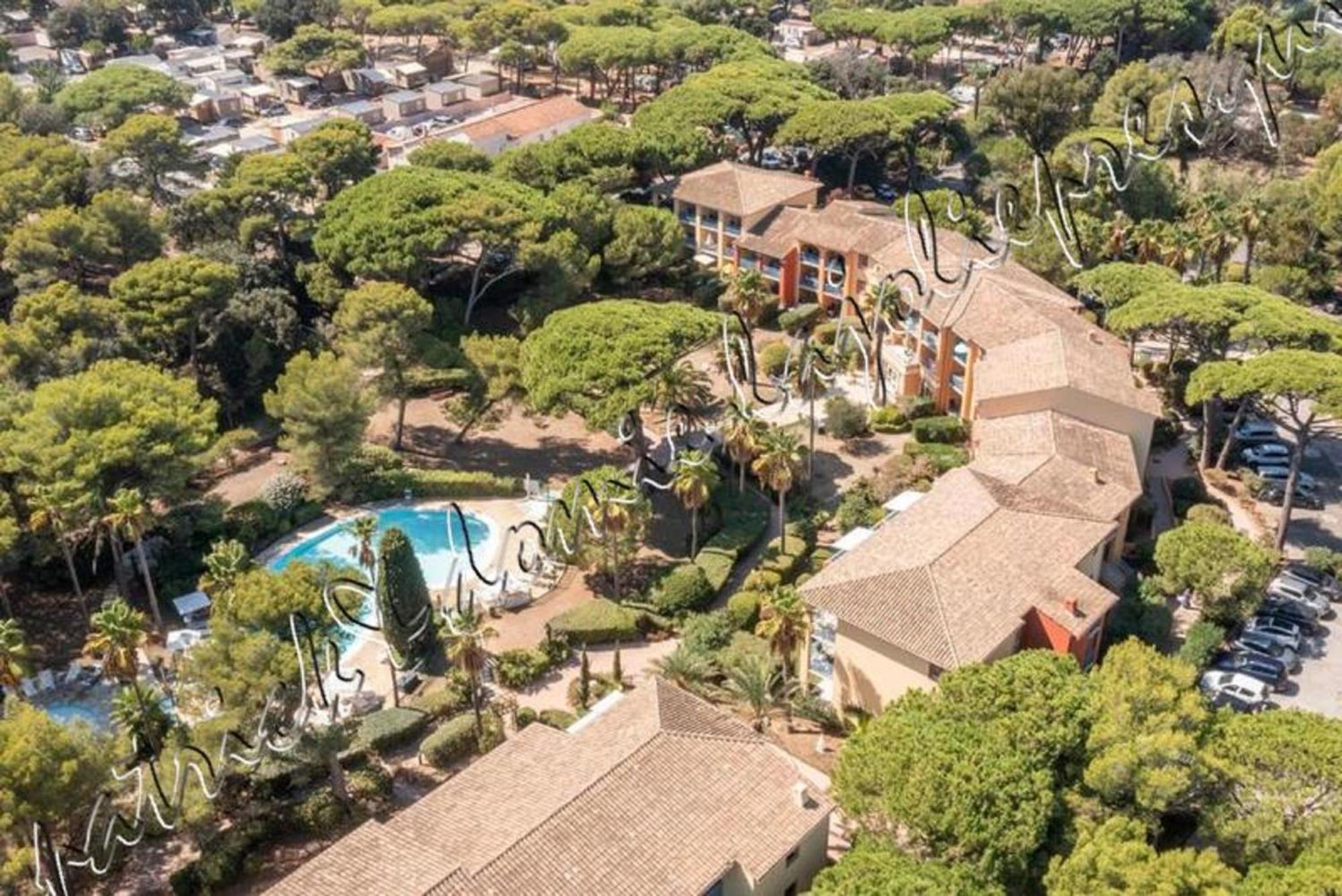 Magnifique Parc De La Presqu'Ile Avec Piscine Et Plage Face A Porquerolles ! Hyères Buitenkant foto