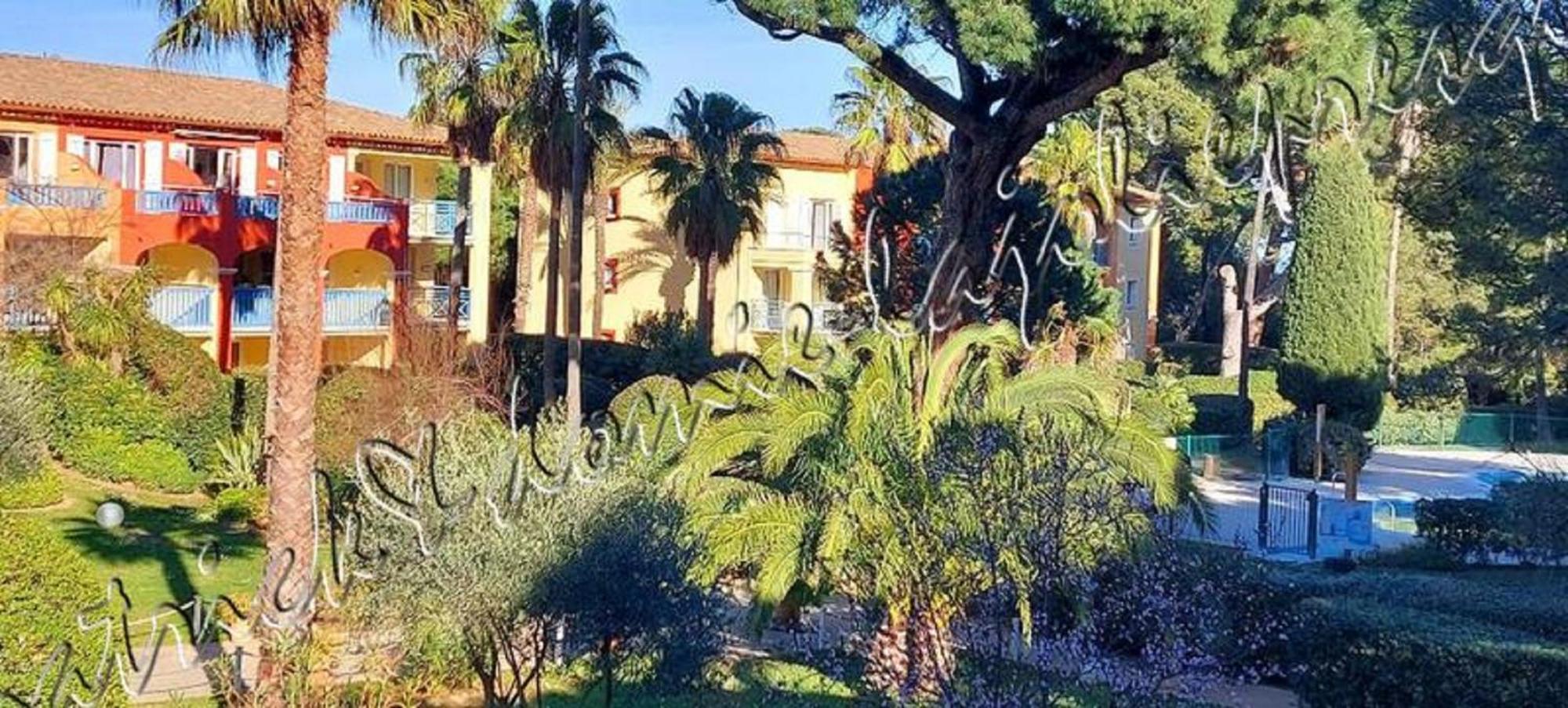 Magnifique Parc De La Presqu'Ile Avec Piscine Et Plage Face A Porquerolles ! Hyères Buitenkant foto