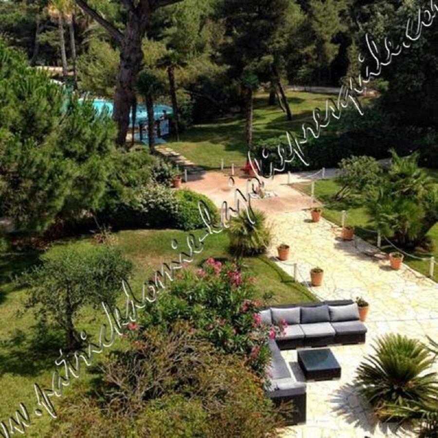 Magnifique Parc De La Presqu'Ile Avec Piscine Et Plage Face A Porquerolles ! Hyères Buitenkant foto